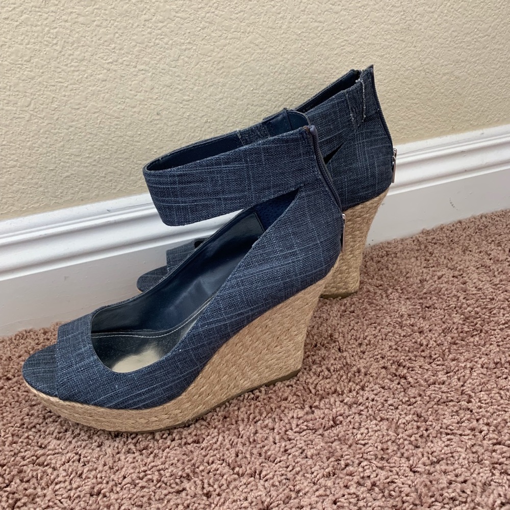 Jennifer Lopez Wedges